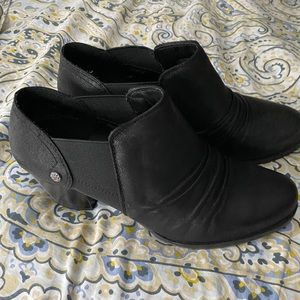 Black 11w boots